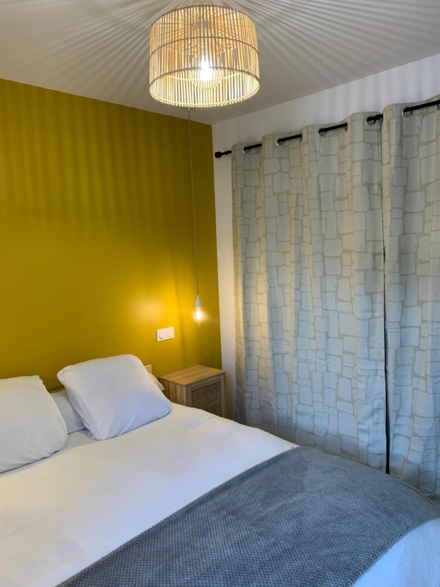 Etxatzia Apartment Larrau Bagian luar foto